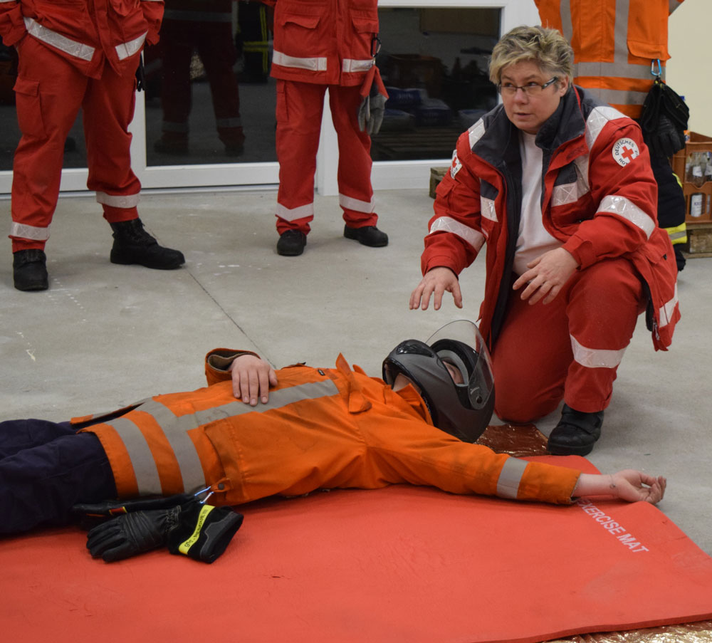 Erste Hilfe Ausbildung mit DRK Holle 2016
